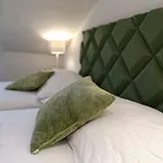 Du Raisin Hotel